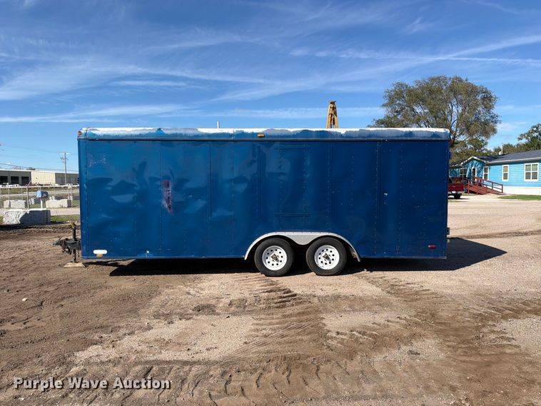 image for item DW6792 1998 Southwest enclosed cargo trailer