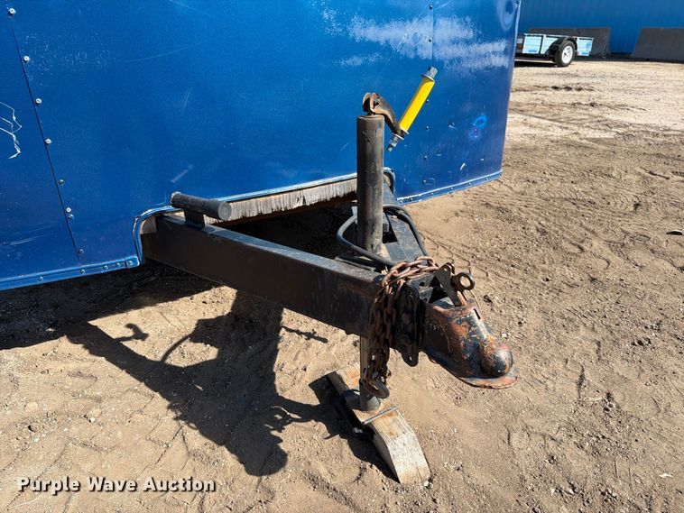 image for item DW6792 1998 Southwest enclosed cargo trailer