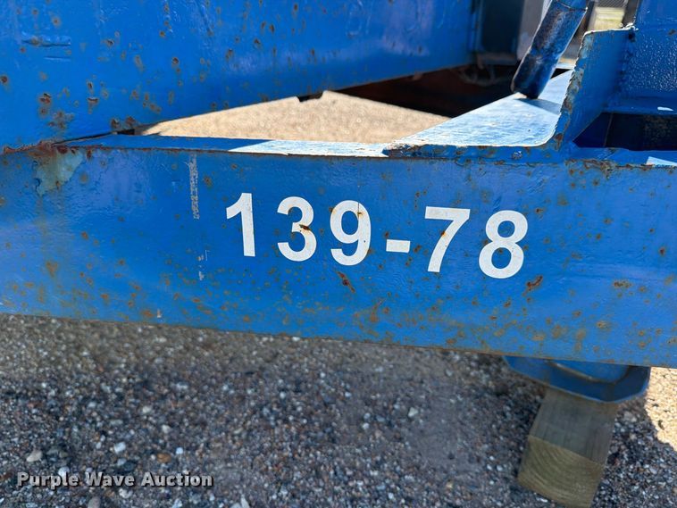 image for item DW6793 1987 Hold equipment trailer