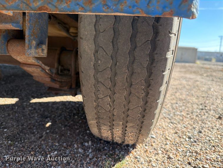 image for item DW6793 1987 Hold equipment trailer