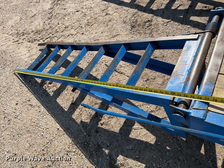image for item DW6794 2005 PJ CH182 equipment trailer