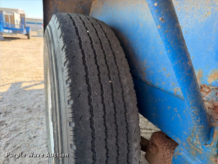 image for item DW6794 2005 PJ CH182 equipment trailer