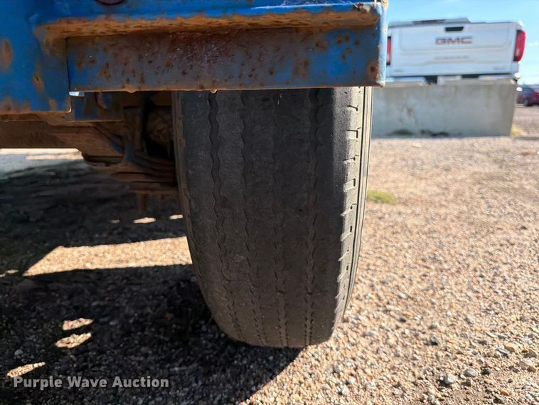 image for item DW6795 1999 Belshe equipment trailer