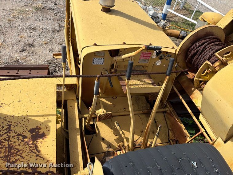 image for item DW6798 International T-D 14 pipelayer
