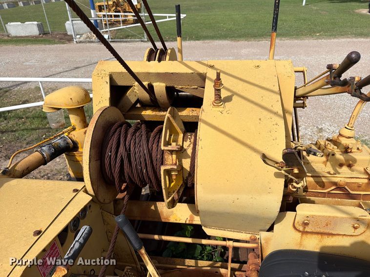 image for item DW6798 International T-D 14 pipelayer