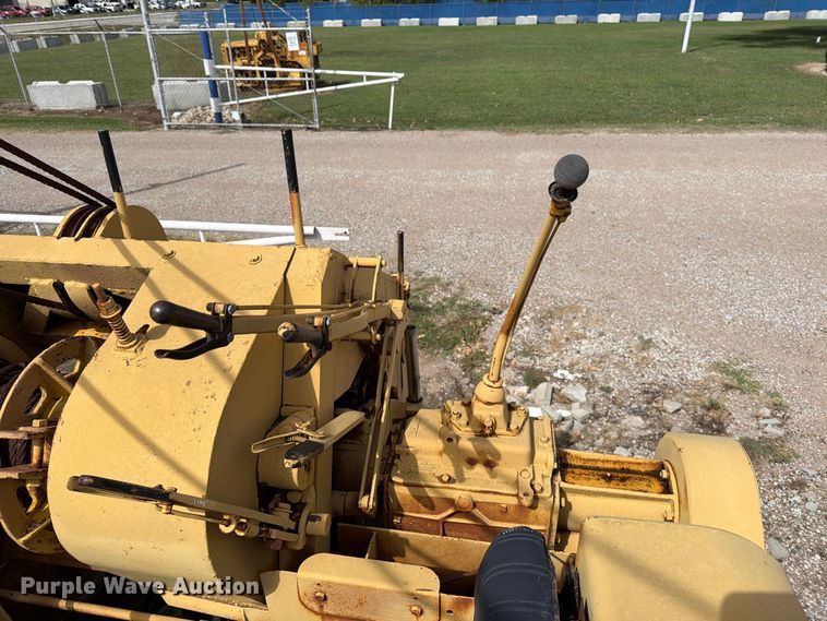 image for item DW6798 International T-D 14 pipelayer