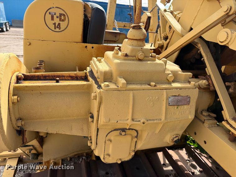 image for item DW6798 International T-D 14 pipelayer
