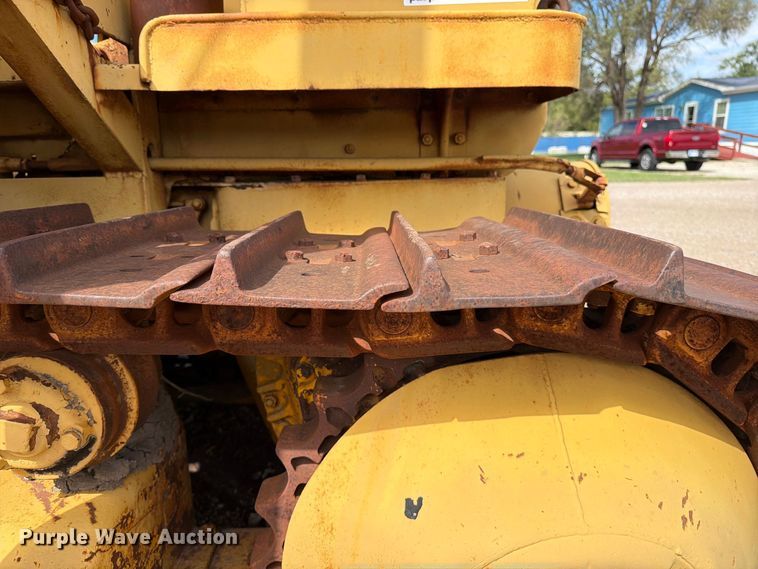 image for item DW6798 International T-D 14 pipelayer