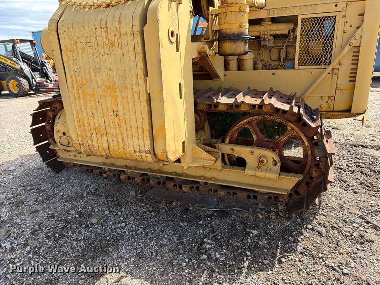 image for item DW6798 International T-D 14 pipelayer