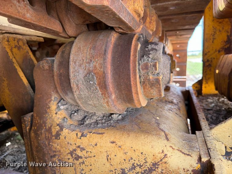 image for item DW6798 International T-D 14 pipelayer
