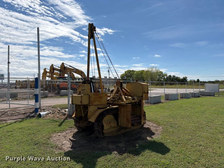 image for item DW6799 Caterpillar Twenty pipelayer