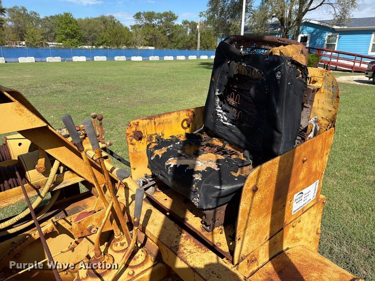 image for item DW6799 Caterpillar Twenty pipelayer