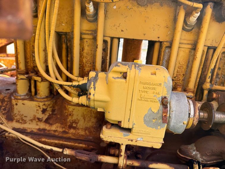 image for item DW6799 Caterpillar Twenty pipelayer
