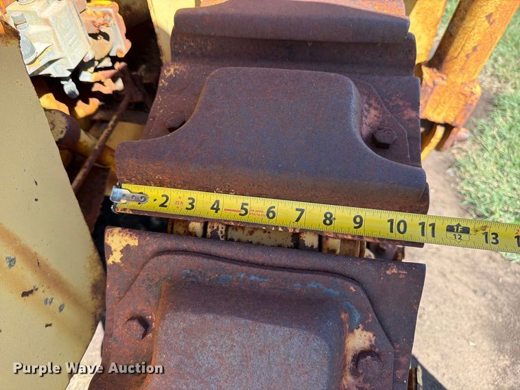 image for item DW6799 Caterpillar Twenty pipelayer