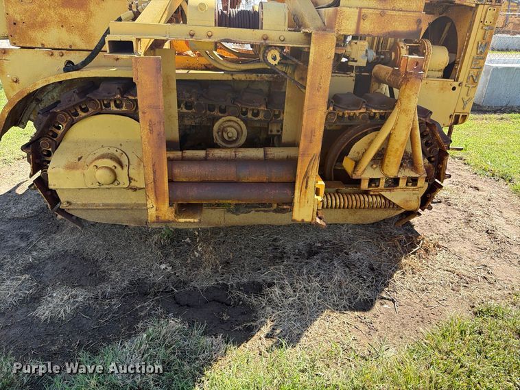 image for item DW6799 Caterpillar Twenty pipelayer
