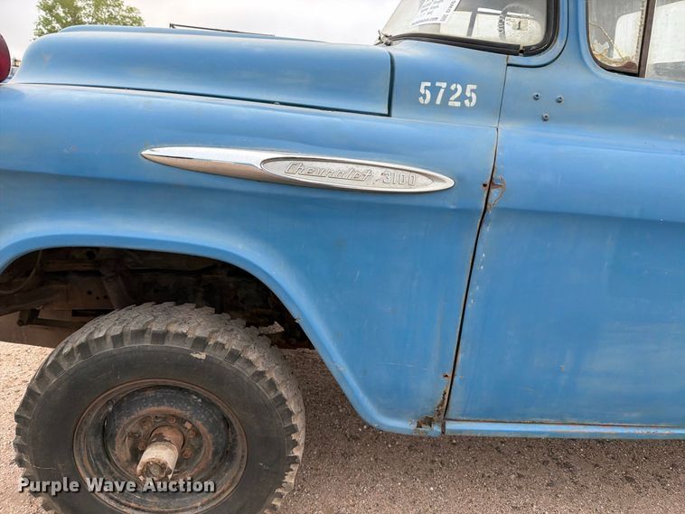image for item DW6800 1957 Chevrolet 3100 drilling rig truck