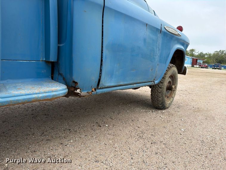 image for item DW6800 1957 Chevrolet 3100 drilling rig truck