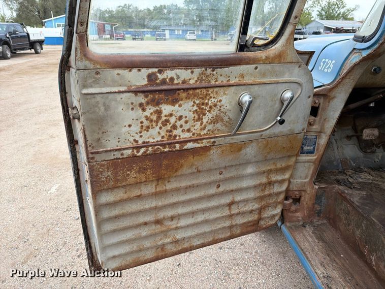 image for item DW6800 1957 Chevrolet 3100 drilling rig truck