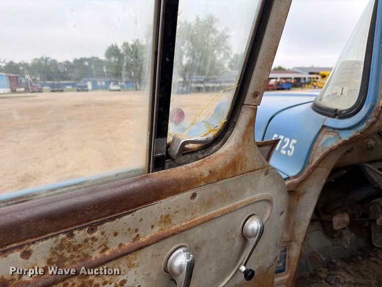 image for item DW6800 1957 Chevrolet 3100 drilling rig truck