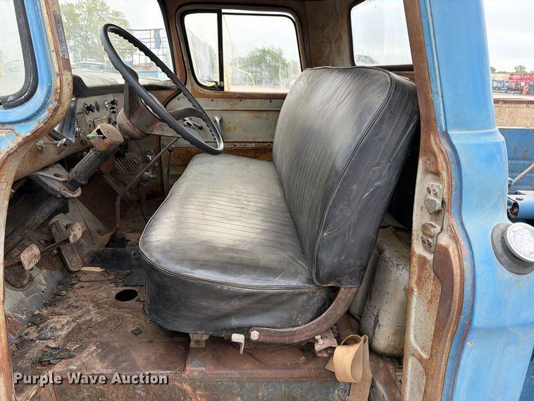 image for item DW6800 1957 Chevrolet 3100 drilling rig truck