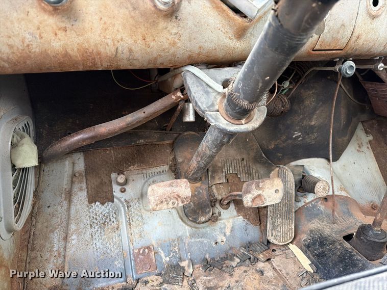 image for item DW6800 1957 Chevrolet 3100 drilling rig truck