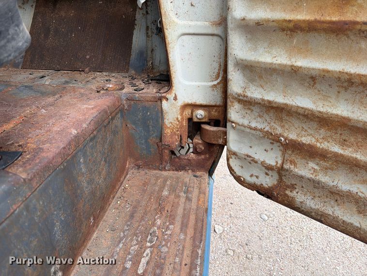 image for item DW6800 1957 Chevrolet 3100 drilling rig truck