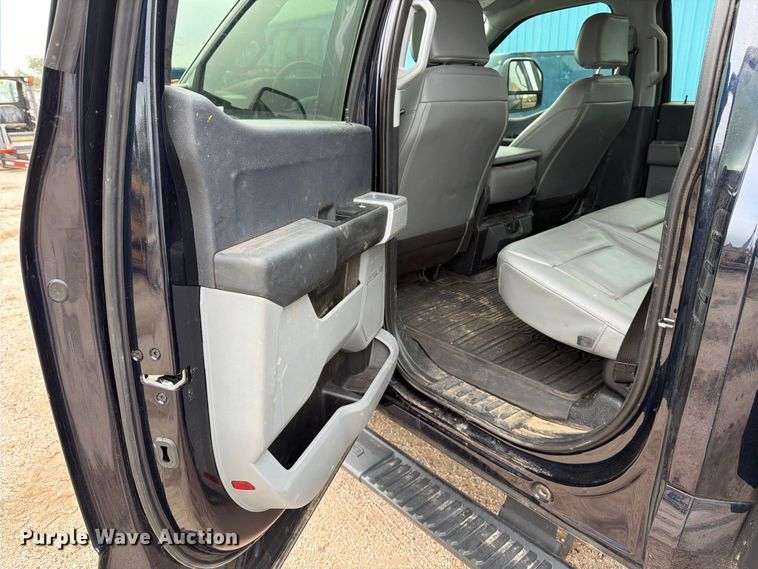 image for item DW6801 2025 Ford F250 XL Crew cab flatbed pickup