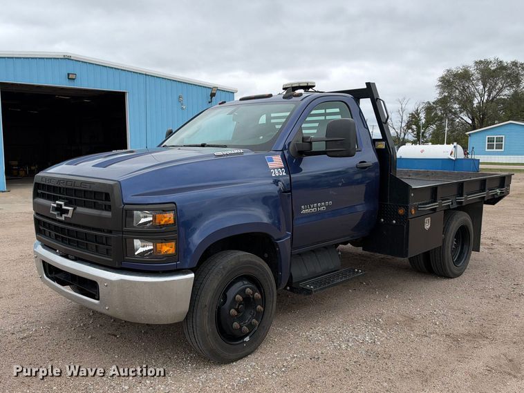 image for item EC4611 2023 Chevrolet 4500 flatbed truck