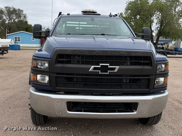 image for item EC4611 2023 Chevrolet 4500 flatbed truck