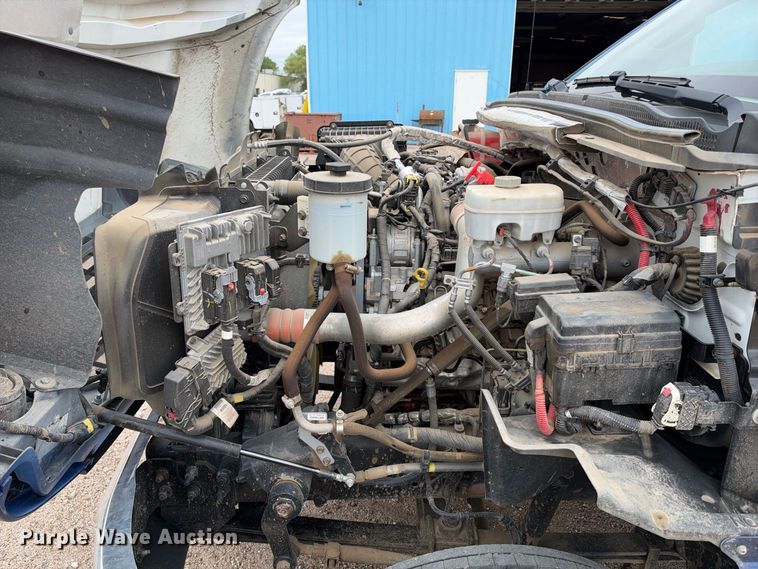 image for item EC4611 2023 Chevrolet 4500 flatbed truck