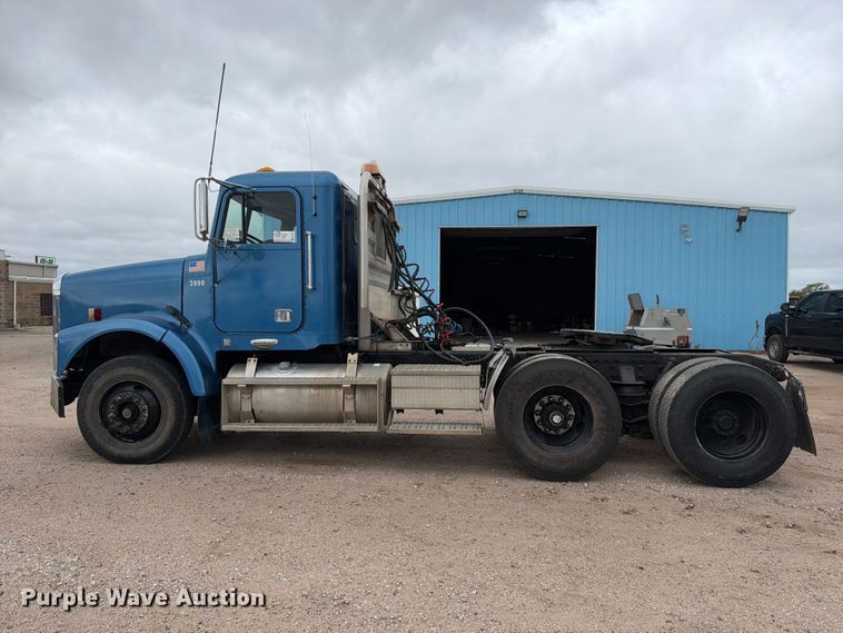 image for item EC4613 1999 Freightliner FLD semi truck