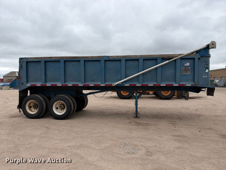 image for item EC4614 2003 Hilbilt 2626HDMT End dump