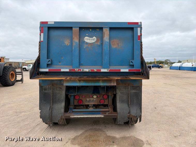image for item EC4614 2003 Hilbilt 2626HDMT End dump