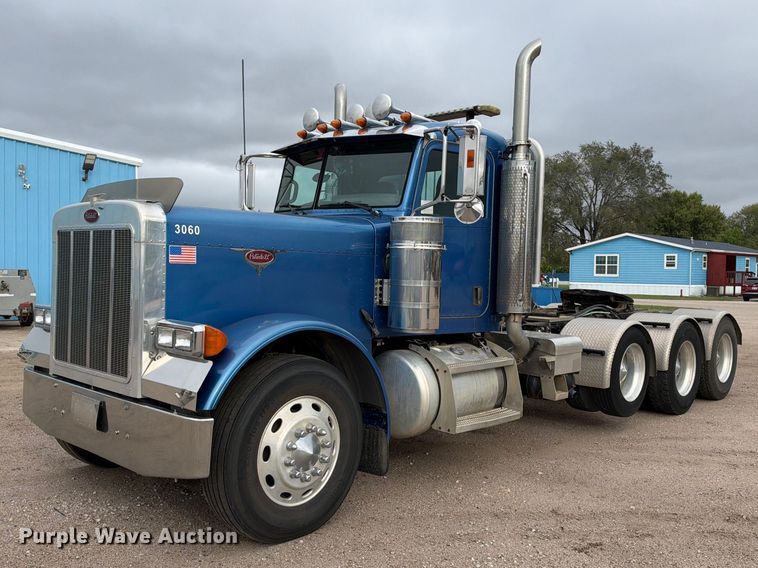 image for item EC4615 2006 Peterbilt 379 semi truck
