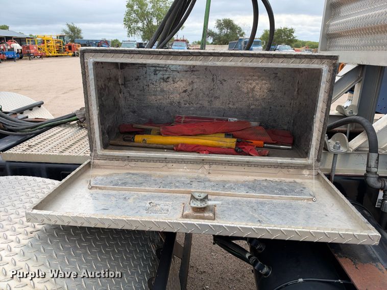image for item EC4615 2006 Peterbilt 379 semi truck