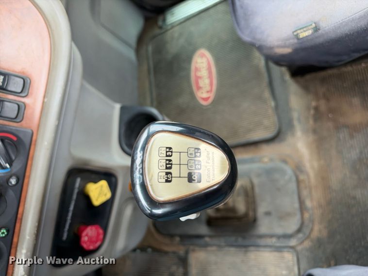 image for item EC4615 2006 Peterbilt 379 semi truck