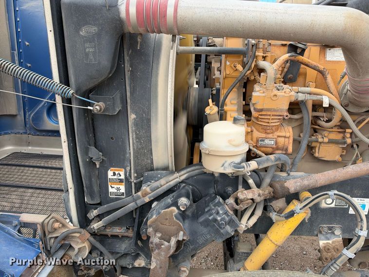 image for item EC4615 2006 Peterbilt 379 semi truck