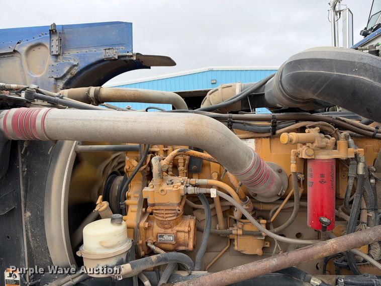 image for item EC4615 2006 Peterbilt 379 semi truck