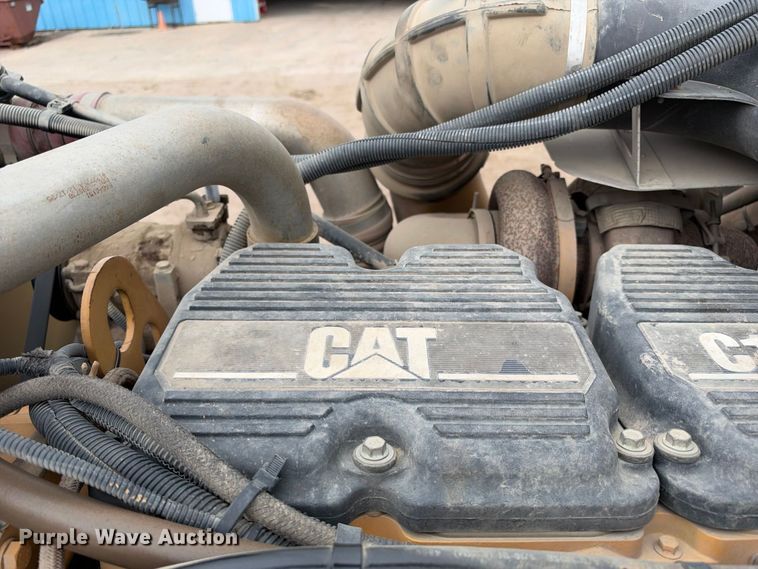 image for item EC4615 2006 Peterbilt 379 semi truck