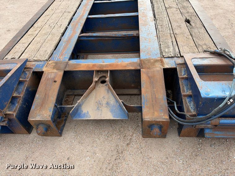 image for item EC4616 2006 Trail king TK110HDG-513 lowboy equipment trailer