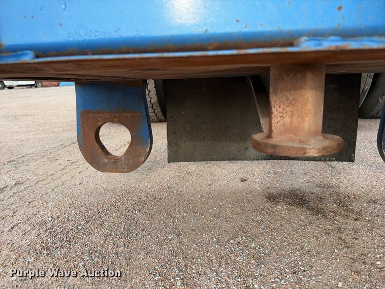 image for item EC4616 2006 Trail king TK110HDG-513 lowboy equipment trailer