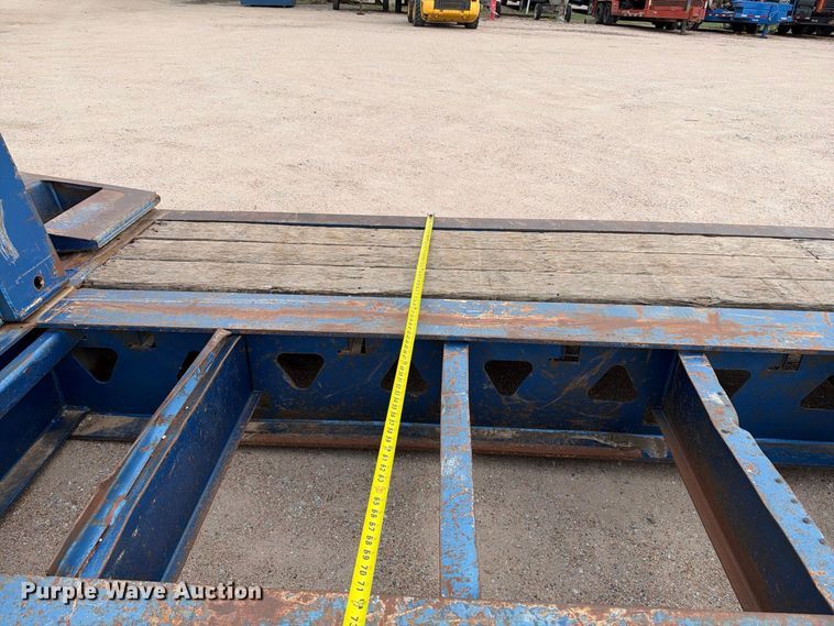 image for item EC4616 2006 Trail king TK110HDG-513 lowboy equipment trailer