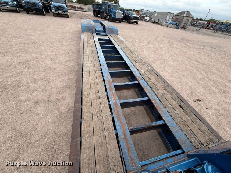 image for item EC4616 2006 Trail king TK110HDG-513 lowboy equipment trailer