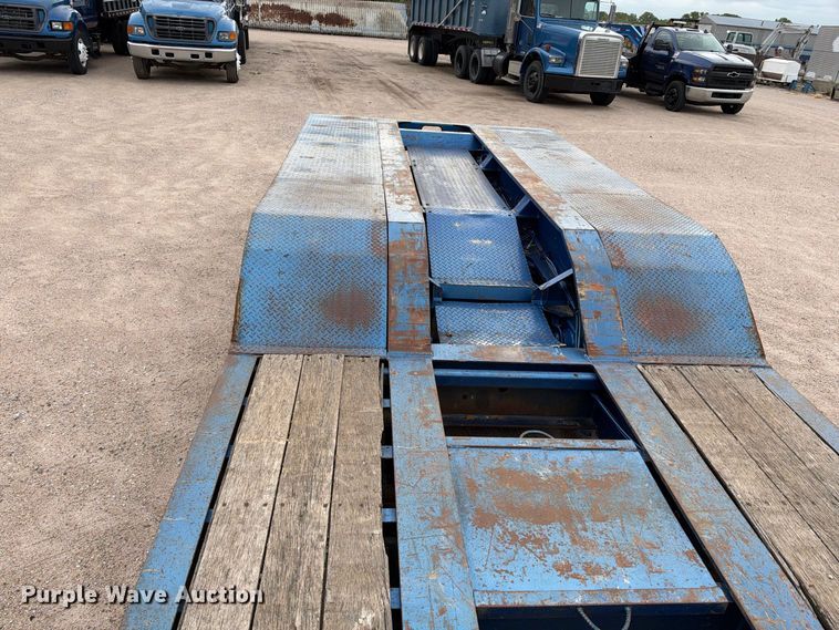 image for item EC4616 2006 Trail king TK110HDG-513 lowboy equipment trailer