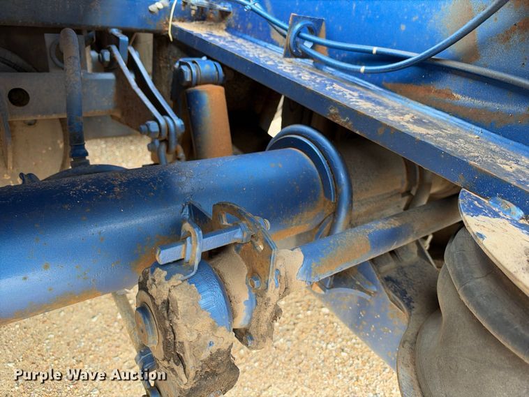 image for item EC4616 2006 Trail king TK110HDG-513 lowboy equipment trailer