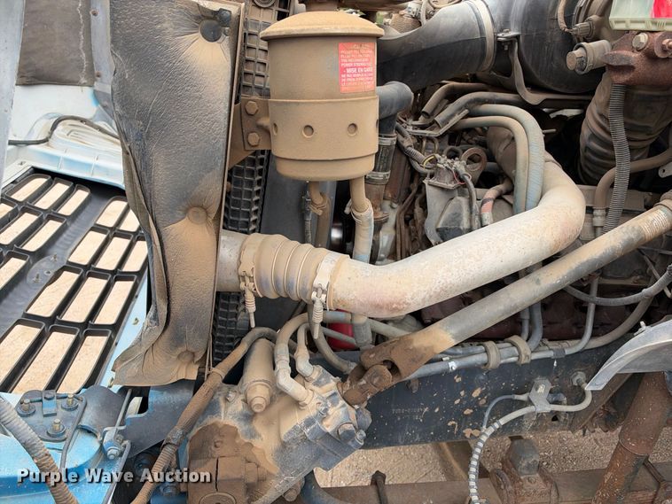 image for item EC4618 2000 Ford F650 dump flatbed truck