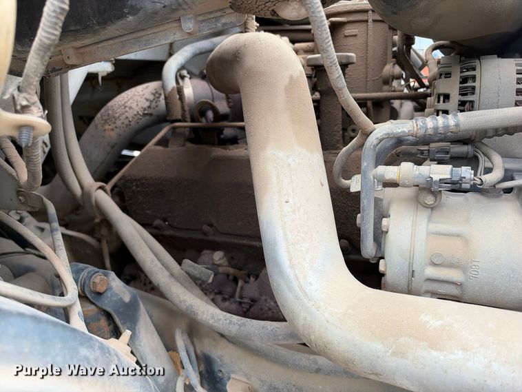 image for item EC4618 2000 Ford F650 dump flatbed truck