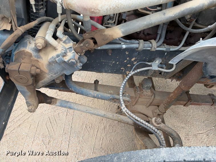 image for item EC4618 2000 Ford F650 dump flatbed truck