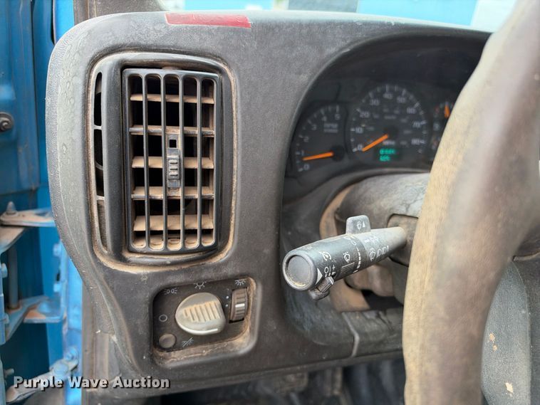 image for item EC4619 2005 GMC C4500 dump flatbed truck