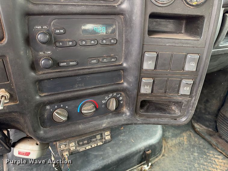 image for item EC4619 2005 GMC C4500 dump flatbed truck
